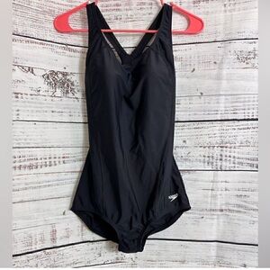 Speedo one piece swimsuit Womens size 10 Power Flex touchback recreational Black